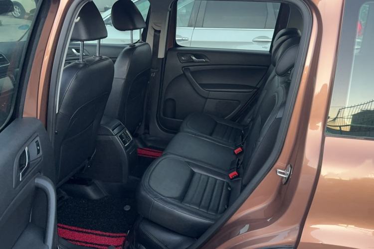 Used Skoda Yeti 2014 1.8TSI DSG Polar Edition Interior 3