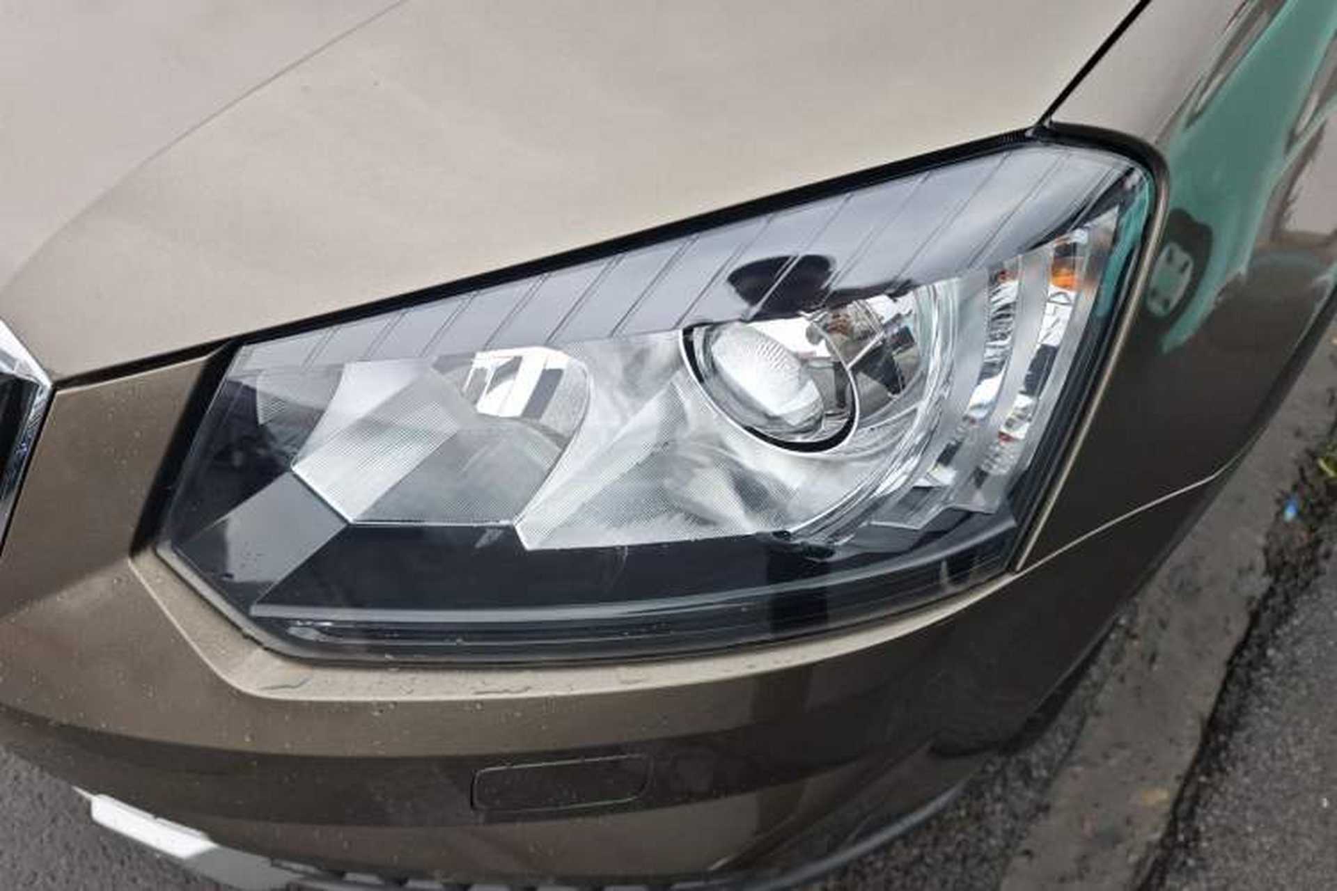 Used Skoda Yeti 2014 1.8TSI DSG All-Wheel Drive Edition Left Front Headlight