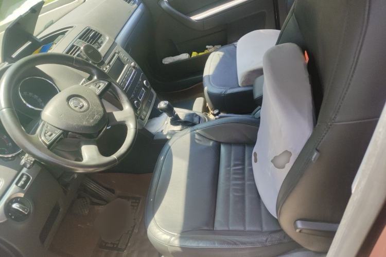 Used Skoda Yeti 2014 1.4 TSI DSG Polar Edition Left Front Seat