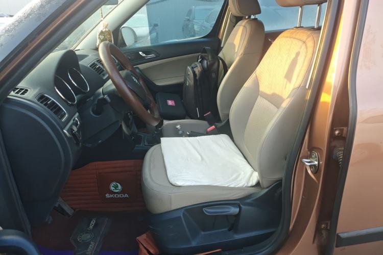Used Skoda Yeti 2014 1.4TSI Manual Explore Edition Left Front Seat