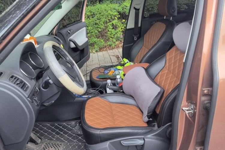 Used Skoda Yeti 2014 1.4TSI DSG Explorer Edition Left Front Seat