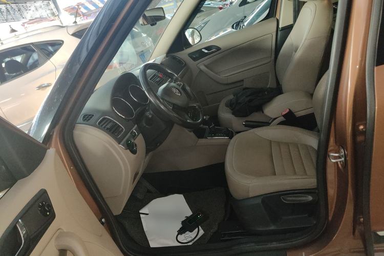 Used Skoda Yeti 2014 1.8TSI DSG Polar Edition Left Front Seat