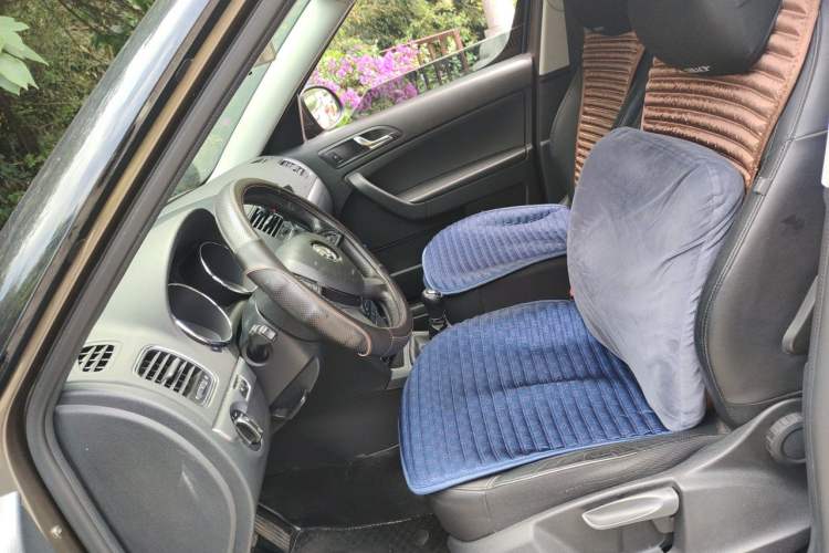 Used Skoda Yeti 2014 1.4TSI Manual Polar Edition Left Front Seat