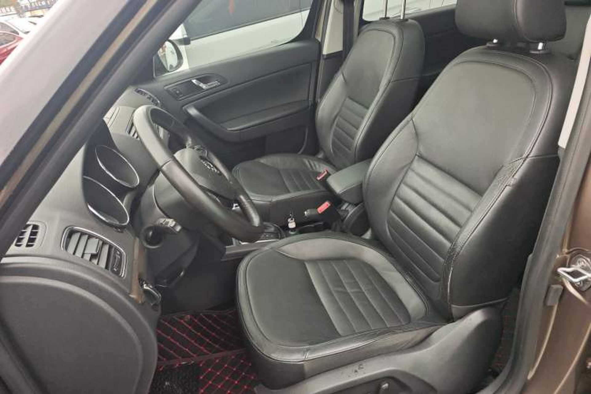 Used Skoda Yeti 2014 1.8TSI DSG All-Wheel Drive Edition Left Front Seat