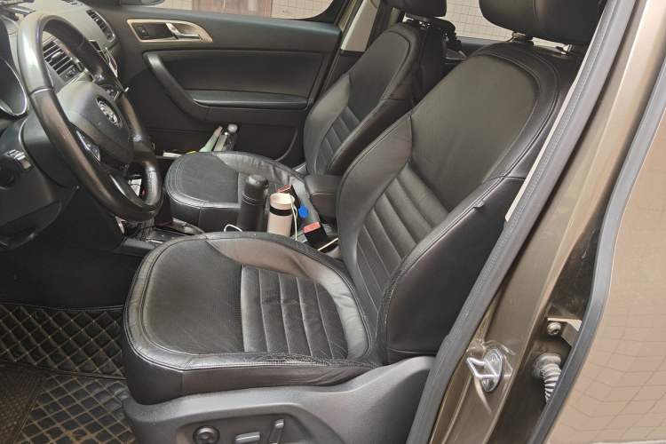 Used Skoda Yeti 2014 1.4TSI DSG All-Wheel Drive Version Left Front Seat