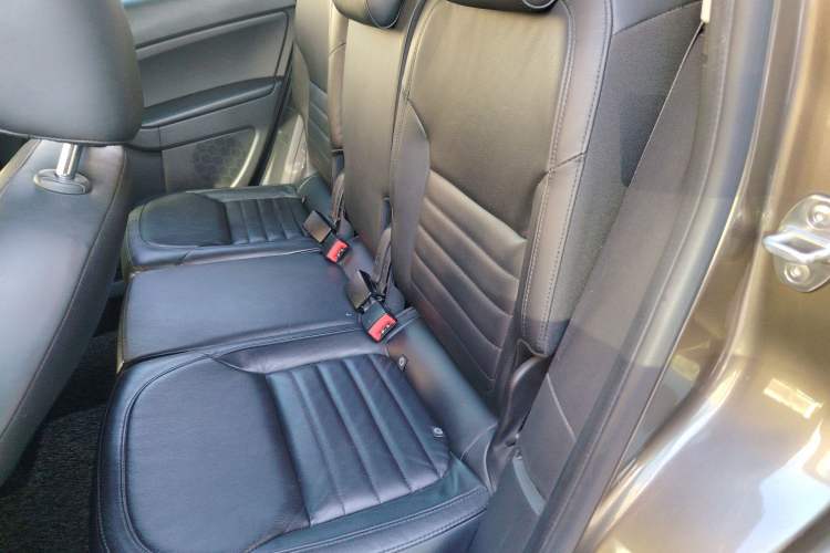 Used Skoda Yeti 2014 1.4 TSI DSG Phantom Edition Left Rear Seat
