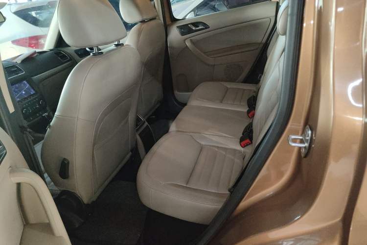 Used Skoda Yeti 2014 1.8TSI DSG Polar Edition Left Rear Seat