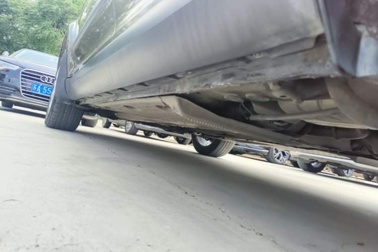 Used Skoda Yeti 2014 1.4TSI Manual Polar Edition Left Side Sill