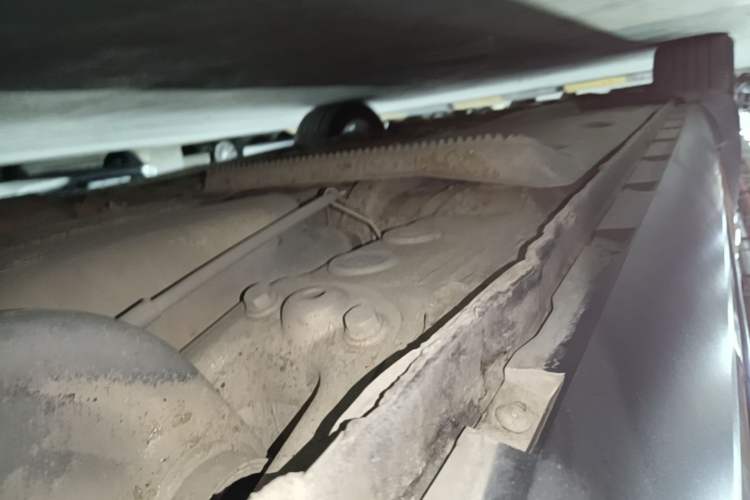 Used Skoda Yeti 2014 1.8TSI DSG Polar Edition Left Side Sill