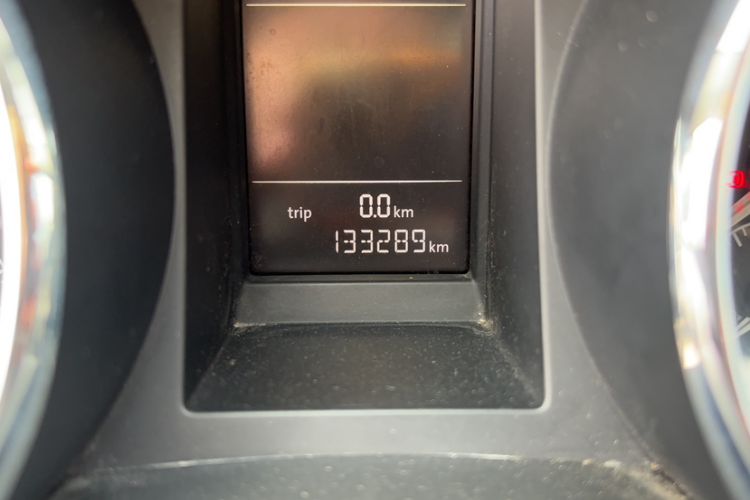 Used Skoda Yeti 2014 1.4TSI DSG Vibrant Edition Odometer Close Up