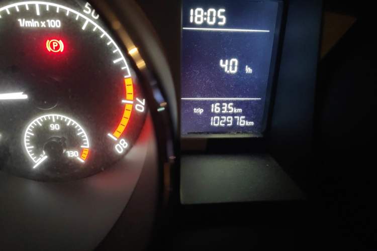 Used Skoda Yeti 2014 1.4TSI Manual Explore Edition Odometer Close Up