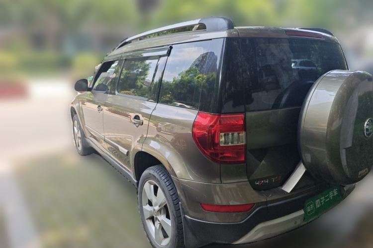 Used Skoda Yeti 2014 1.8TSI DSG Polar Edition Rear Left 45 Deg