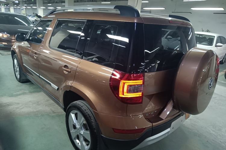 Used Skoda Yeti 2014 1.8TSI DSG Polar Edition Rear Left 45 Deg