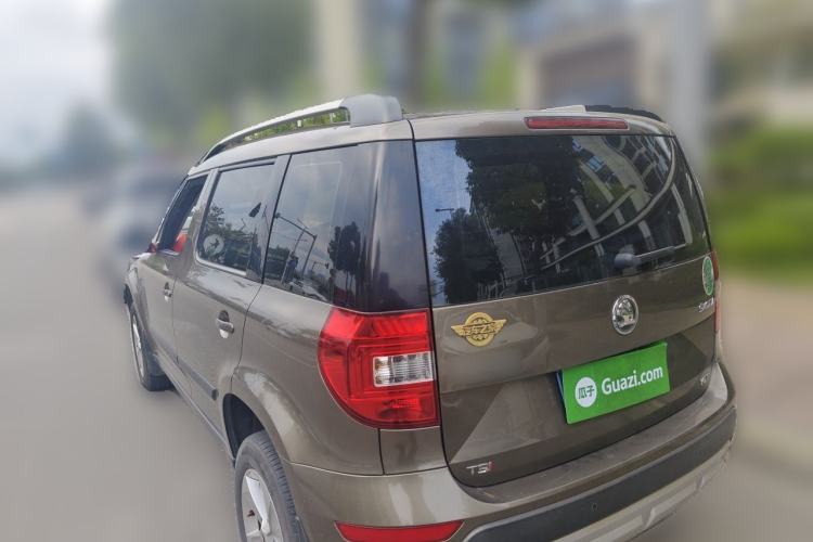 Used Skoda Yeti 2014 1.4TSI DSG Explorer Edition Rear Left 45 Deg