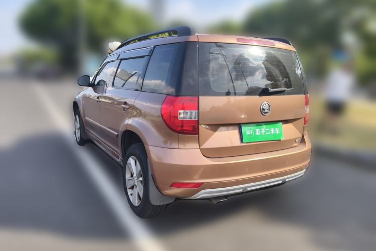 Used Skoda Yeti 2014 1.6L Manual Colorful Edition Rear Left 45 Deg