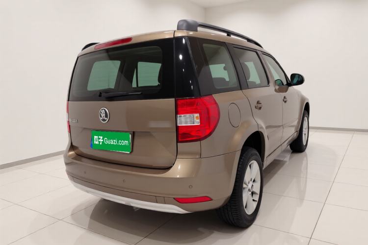 Used Skoda Yeti 2014 1.4TSI DSG Vibrant Edition Rear Right 45 Deg