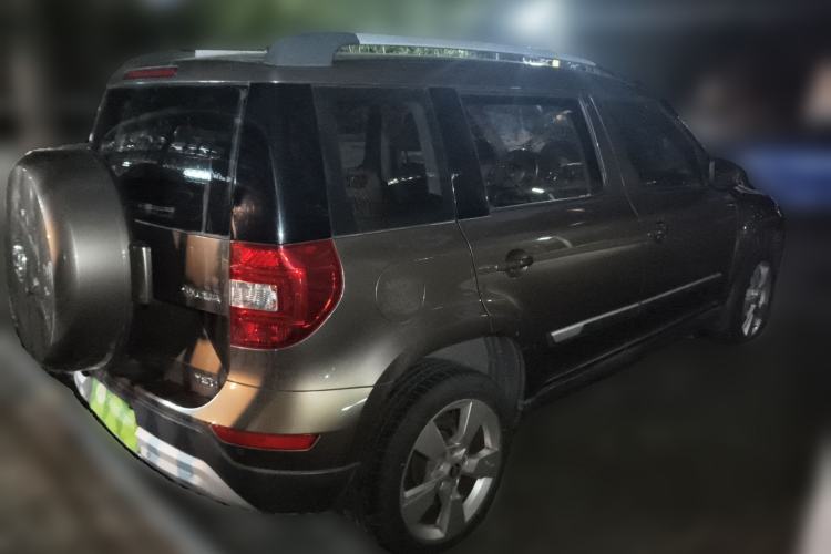 Used Skoda Yeti 2014 1.4 TSI DSG Polar Edition Rear Right 45 Deg