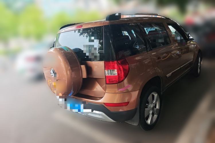 Used Skoda Yeti 2014 1.4TSI Manual Polar Edition Rear Right 45 Deg