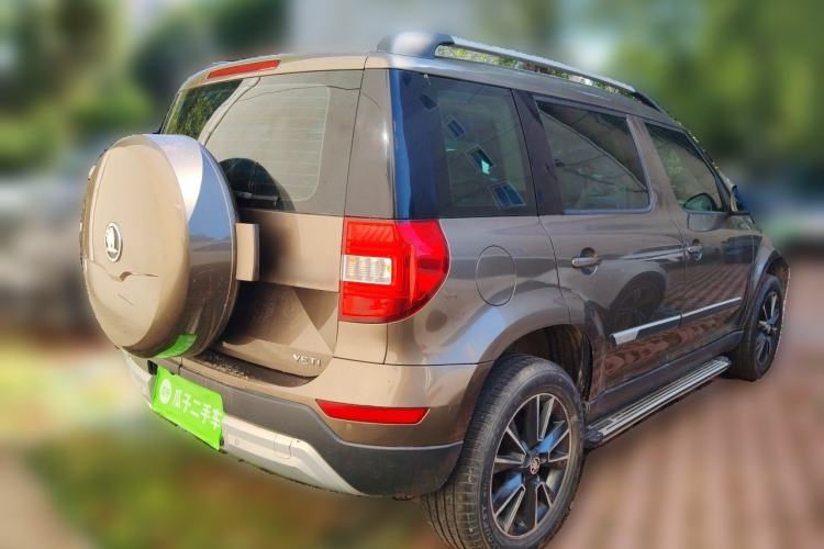 Used Skoda Yeti 2014 1.4TSI DSG All-Wheel Drive Version Rear Right 45 Deg