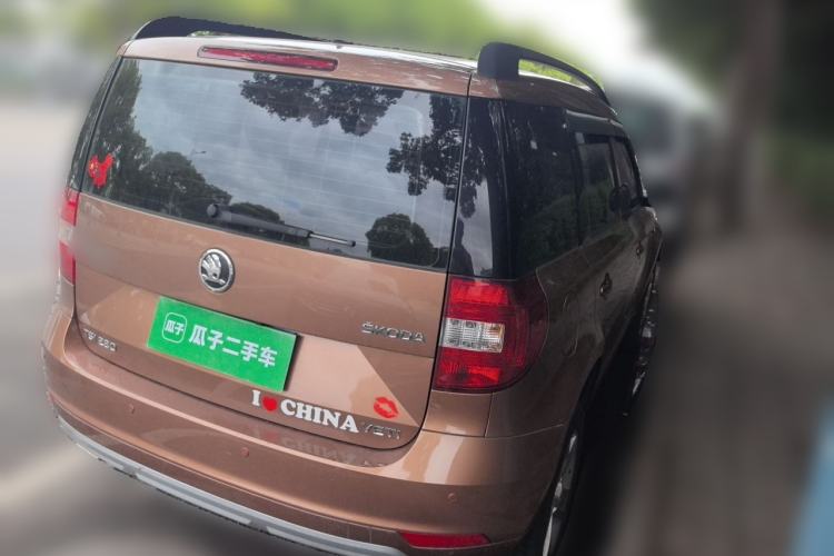 Used Skoda Yeti 2014 1.4TSI DSG Explorer Edition Rear Right 45 Deg