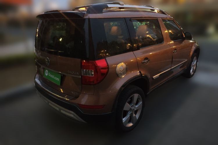 Used Skoda Yeti 2014 1.8TSI DSG Polar Edition Rear Right 45 Deg