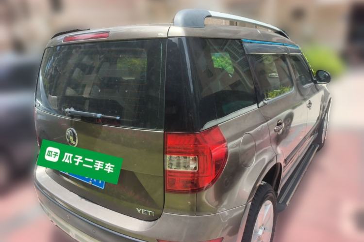 Used Skoda Yeti 2014 1.4TSI DSG Explorer Edition Rear Right 45 Deg