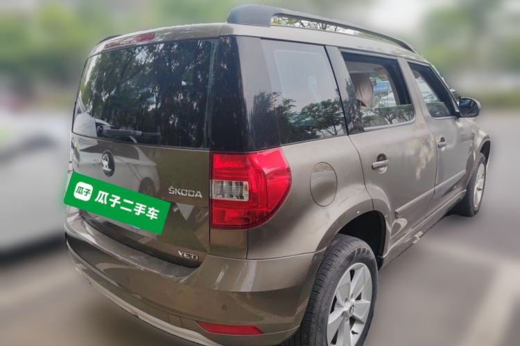 Used Skoda Yeti 2014 1.4TSI DSG Vibrant Edition Rear Right 45 Deg