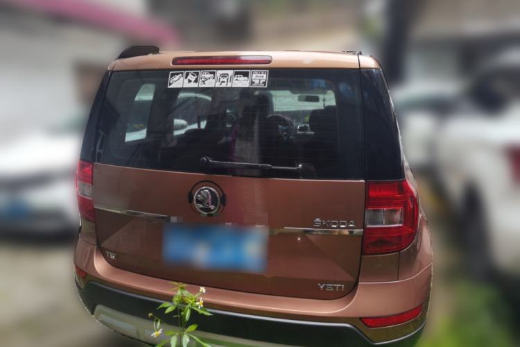 Used Skoda Yeti 2014 1.4TSI DSG Explorer Edition Rear