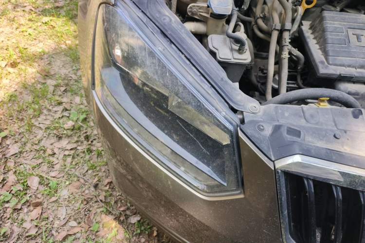 Used Skoda Yeti 2014 1.4TSI DSG Vibrant Edition Right Front Headlight