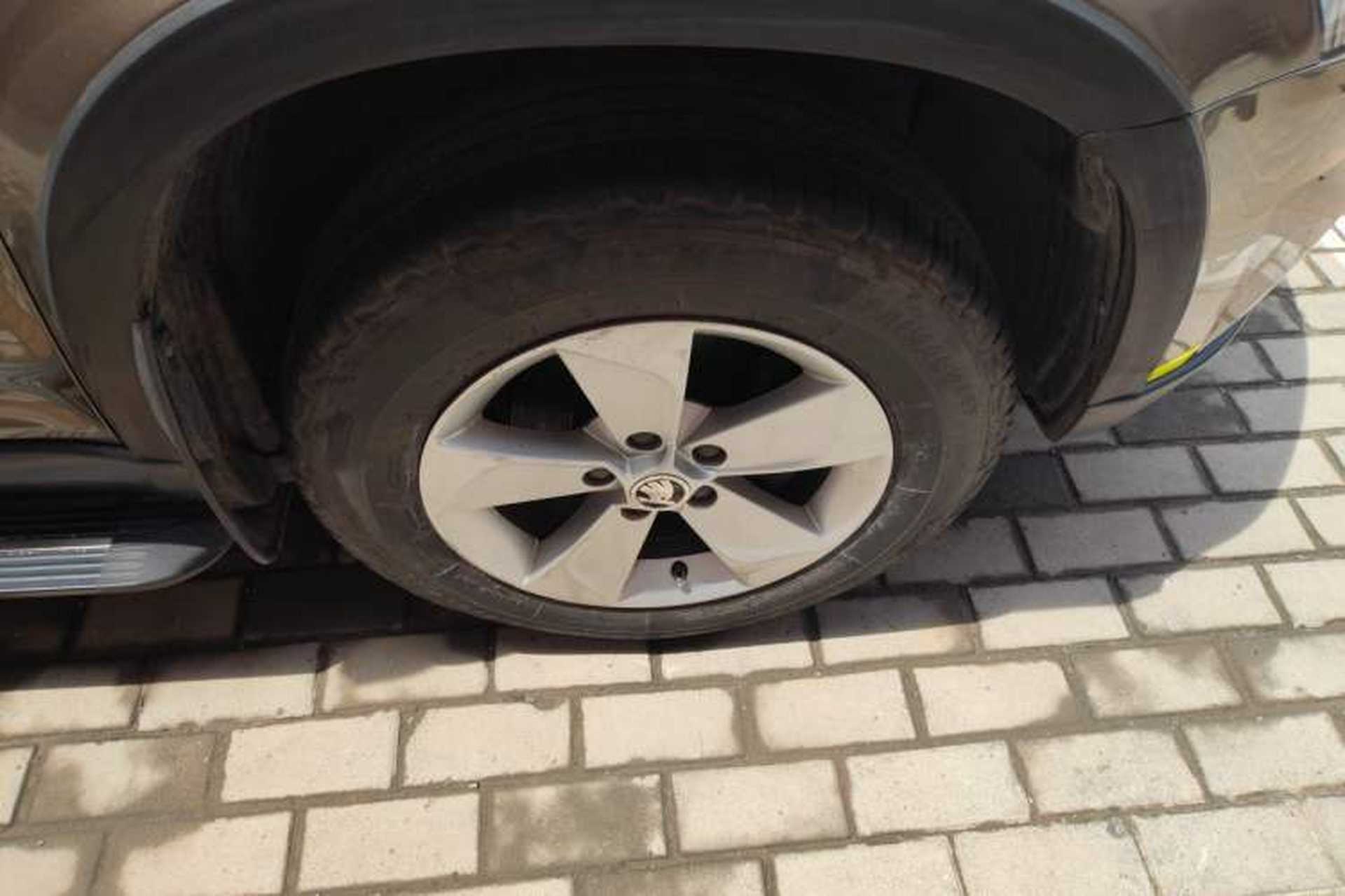 Used Skoda Yeti 2014 1.4TSI Manual Explore Edition Right Front Wheel Hub