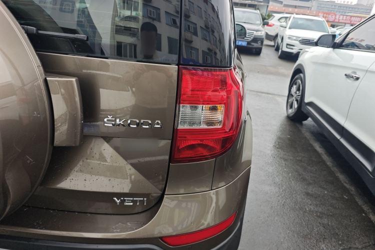 Used Skoda Yeti 2014 1.8TSI DSG All-Wheel Drive Edition Right Rear Taillight
