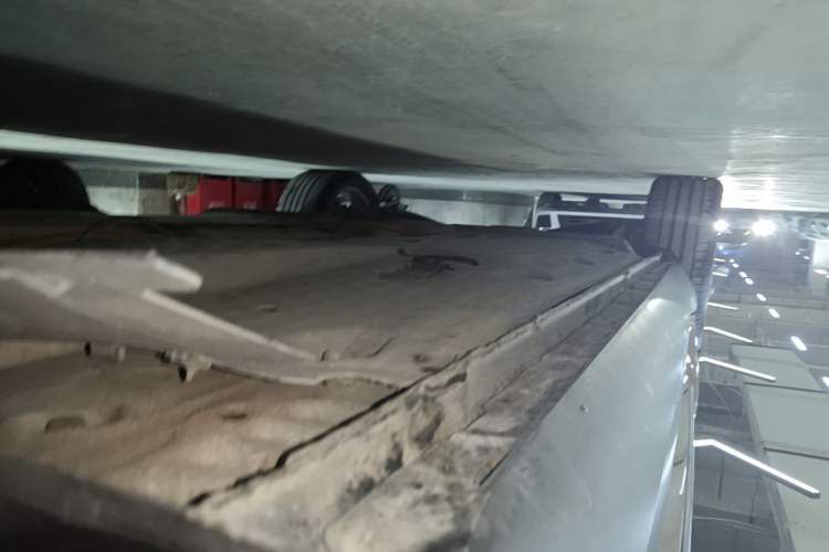 Used Skoda Yeti 2014 1.8TSI DSG Polar Edition Right Side Sill