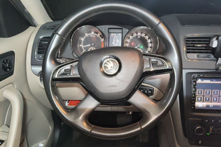 Used Skoda Yeti 2014 1.4 TSI DSG Polar Edition Steering Wheel