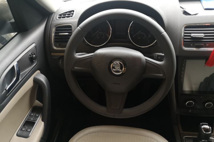 Used Skoda Yeti 2014 1.4TSI DSG Vibrant Edition Steering Wheel