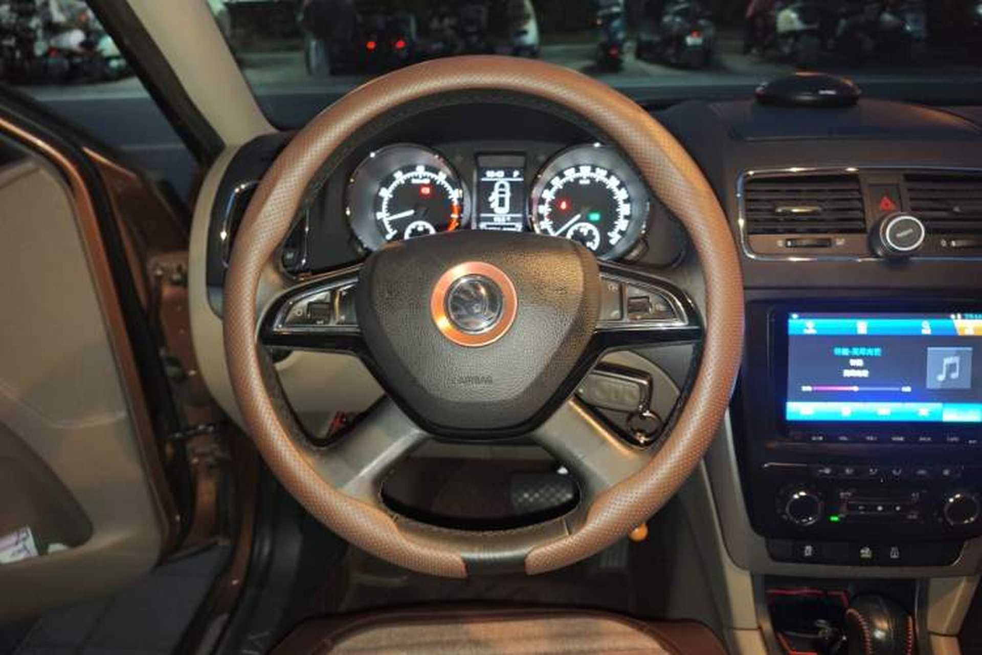 Used Skoda Yeti 2014 1.8TSI DSG Polar Edition Steering Wheel