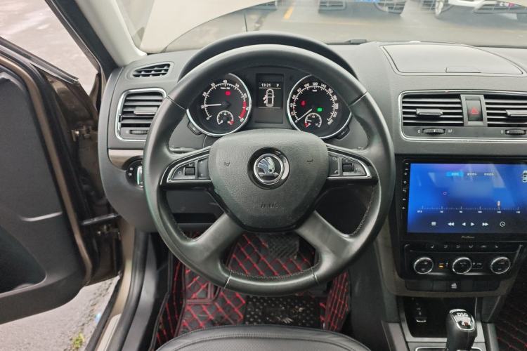 Used Skoda Yeti 2014 1.8TSI DSG All-Wheel Drive Edition Steering Wheel