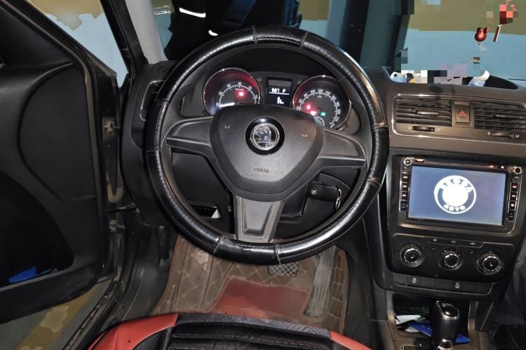 Used Skoda Yeti 2014 1.4TSI DSG Vibrant Edition Steering Wheel