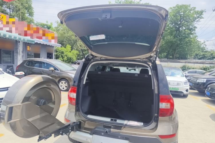 Used Skoda Yeti 2014 1.4TSI Manual Polar Edition Trunk