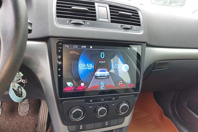Used Skoda Yeti 2014 1.4TSI Manual Explore Edition Audio And AC Panel