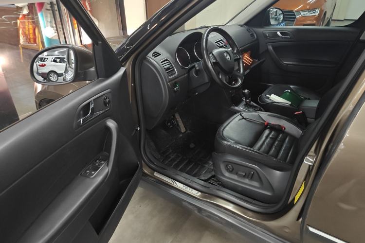 Used Skoda Yeti 2014 1.8TSI DSG All-Wheel Drive Edition Driver Seat