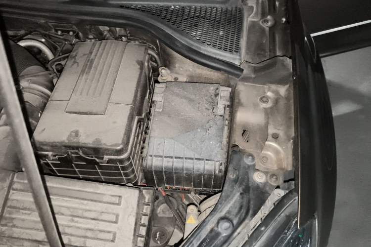 Used Skoda Yeti 2014 1.8TSI DSG All-Wheel Drive Edition Engine Bay Left
