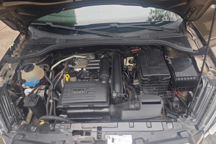 Used Skoda Yeti 2014 1.4TSI DSG All-Wheel Drive Version Engine Bay