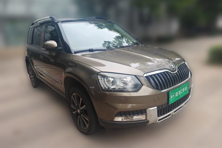 Used Skoda Yeti 2014 1.4TSI DSG All-Wheel Drive Version Front Right 45 Deg