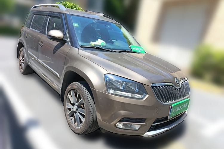 Used Skoda Yeti 2014 1.4 TSI DSG Phantom Edition Front Right 45 Deg