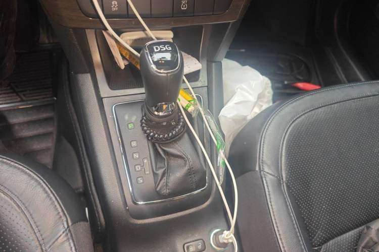 Used Skoda Yeti 2014 1.4TSI DSG All-Wheel Drive Version Gear Lever