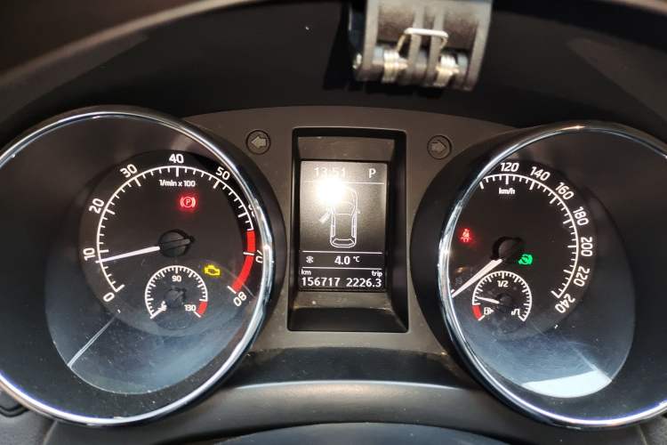 Used Skoda Yeti 2014 1.8TSI DSG Polar Edition Instrument Cluster