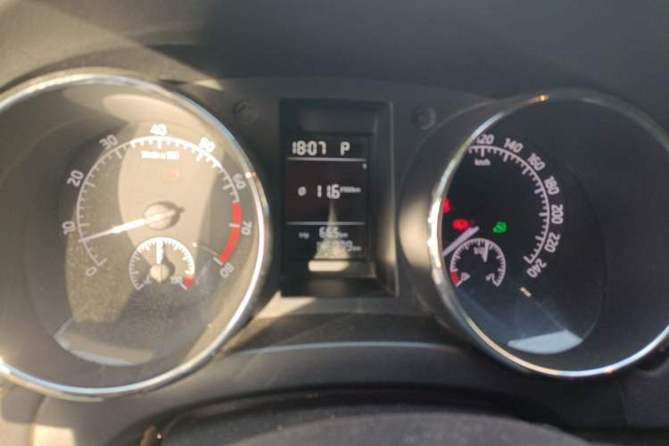Used Skoda Yeti 2014 1.4TSI DSG Vibrant Edition Instrument Cluster
