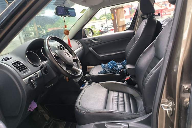Used Skoda Yeti 2014 1.4 TSI DSG Polar Edition Left Front Seat