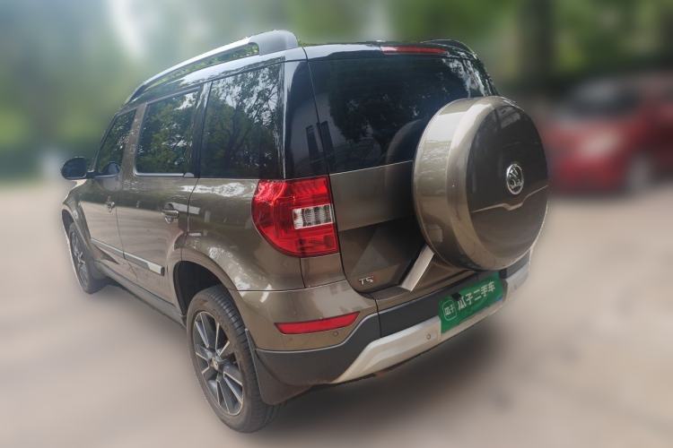Used Skoda Yeti 2014 1.4TSI DSG All-Wheel Drive Version Rear Left 45 Deg