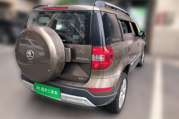 Used Skoda Yeti 2014 1.4 TSI DSG Polar Edition Rear Right 45 Deg